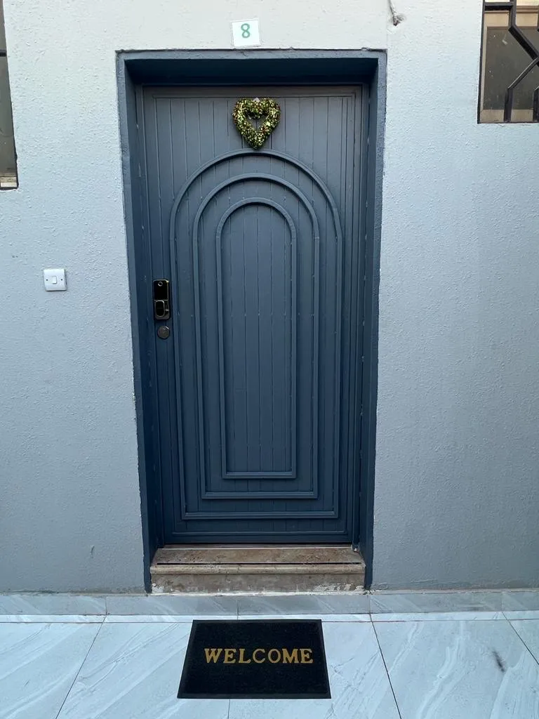 استديو بدخول ذاتي وسرير مريح