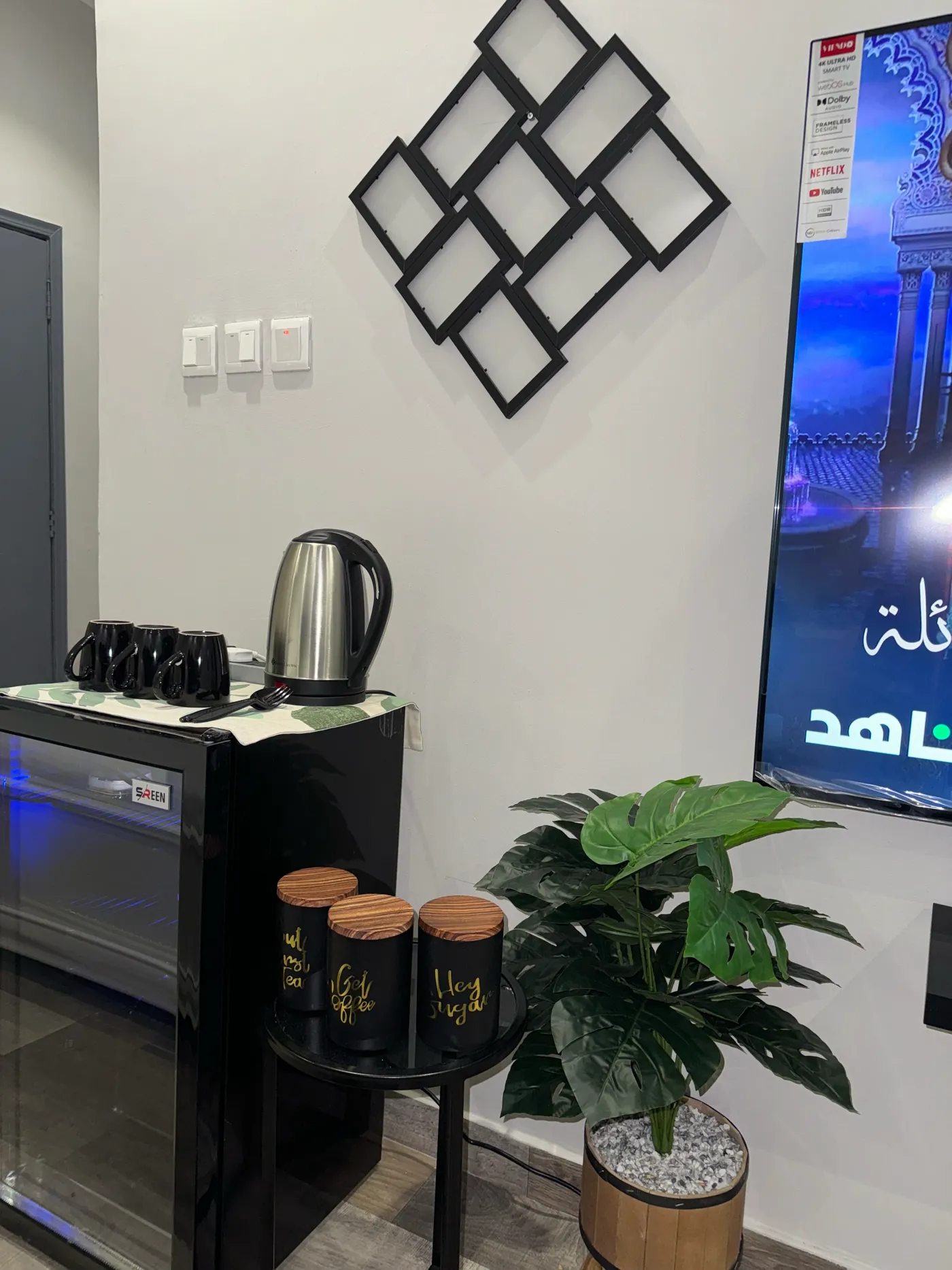 استديو هادئ بسرير ماستر