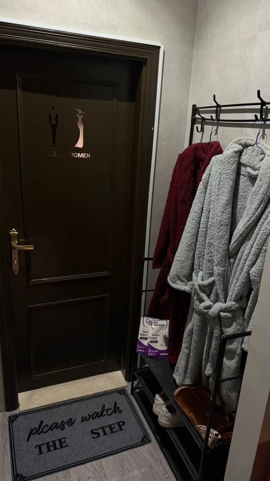 استديو بدخول ذاتي وسرير مريح