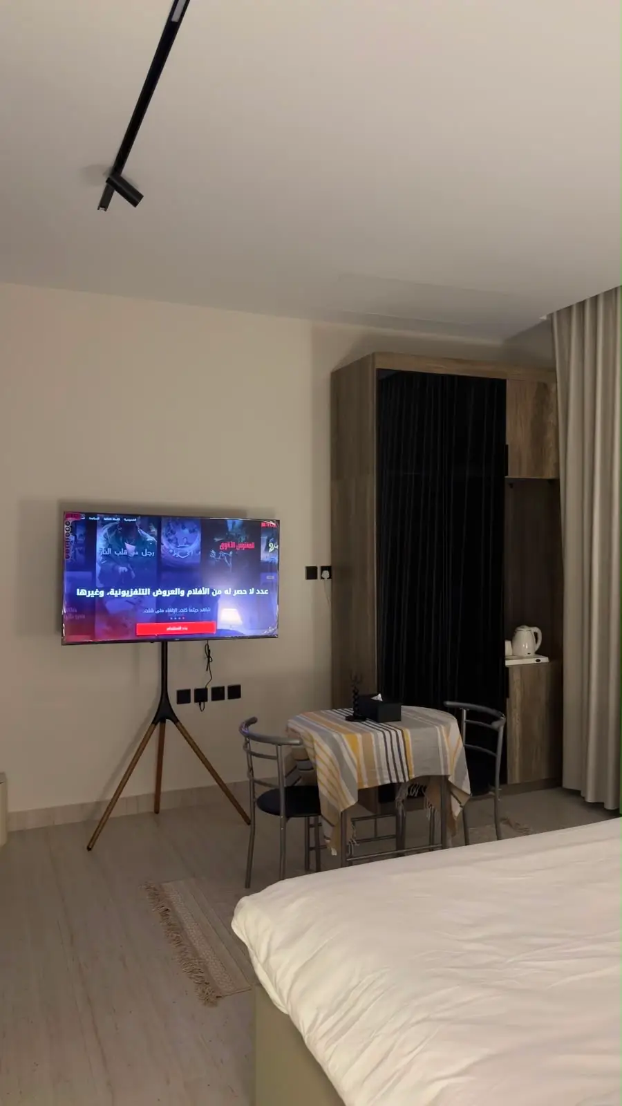 استديو هادئ بسرير ماستر
