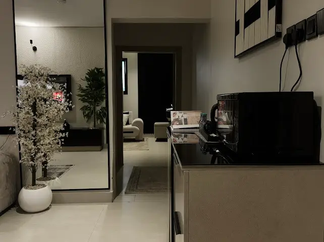 شقة بتصميم أنيق ودخول ذاتي