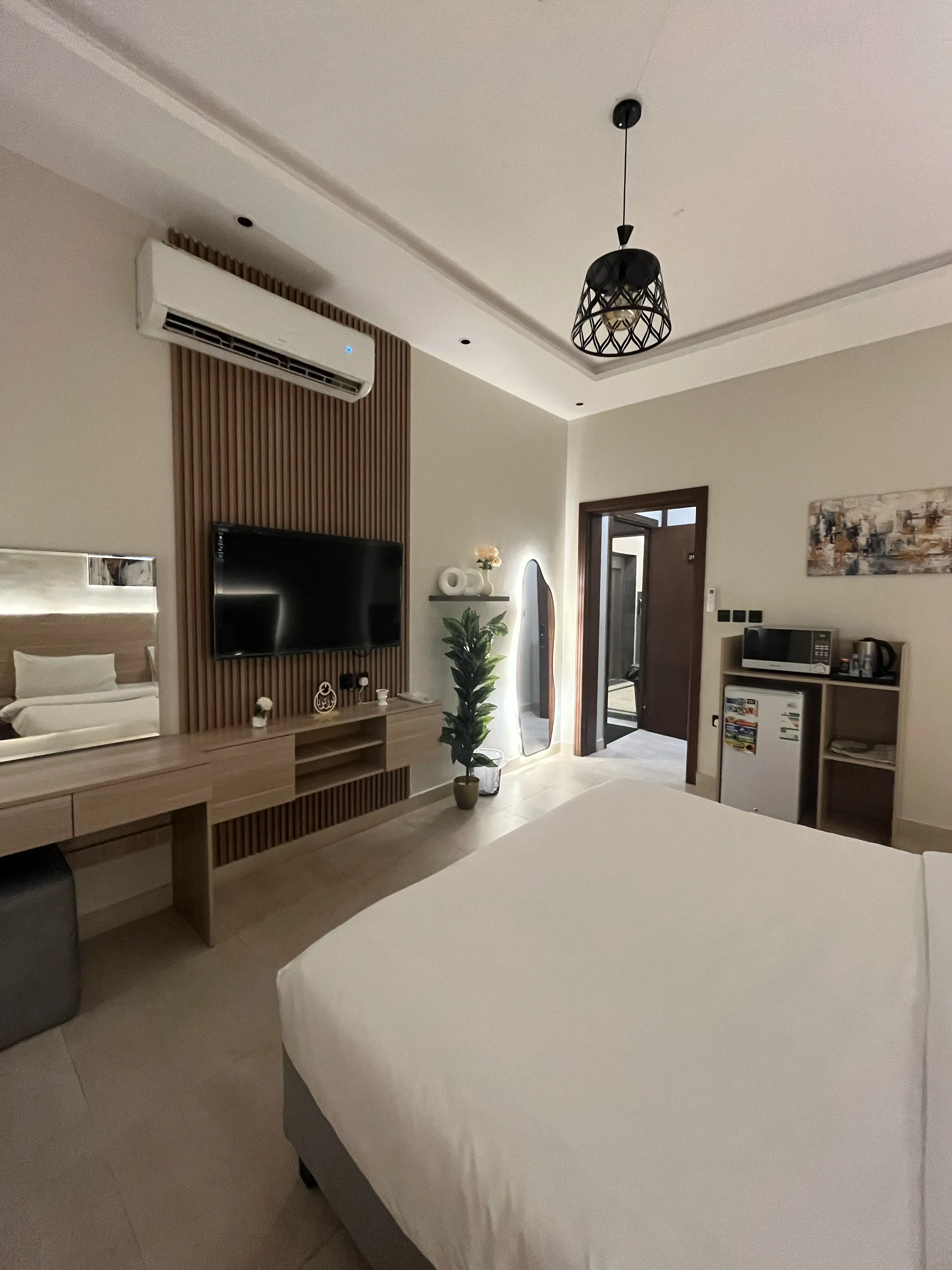 استديو راقي بسرير ماستر دخول ذاتي