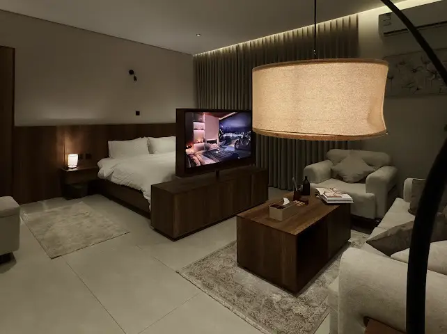 استديو هادئ بدخول ذاتي